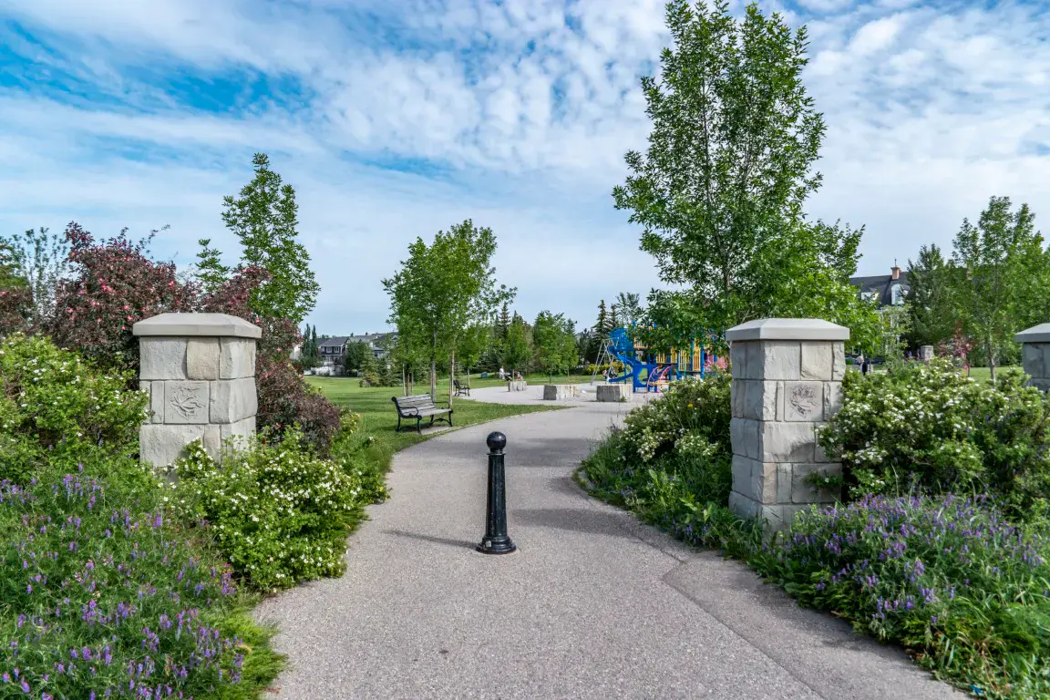 Garrison Woods community scene 3